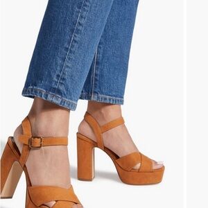 Camel colored suede platform sandals size 7.5